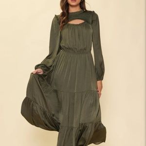 Skies are blue long olive dress size large